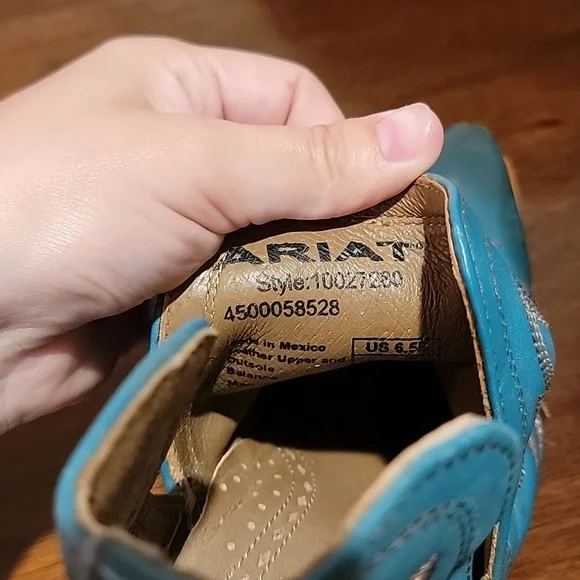 Ariat 6.5 turquoise Dixon bootie - Picture 5 of 5